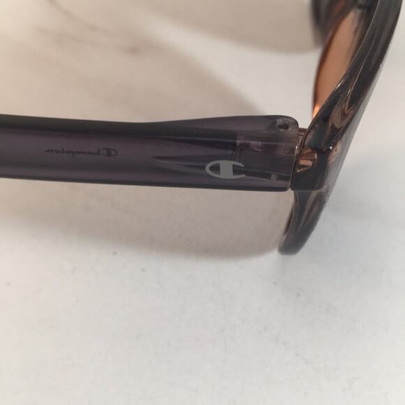 Champion polarized sunglasses cu5103 c01 hd in need of TLC - Picture 5 of 7